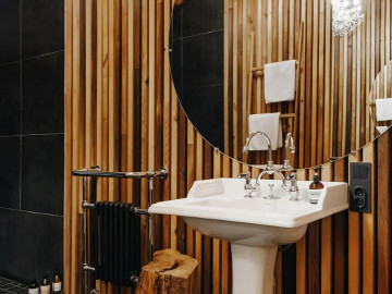 D5z6FN2-qQCMD7j9Nq-p